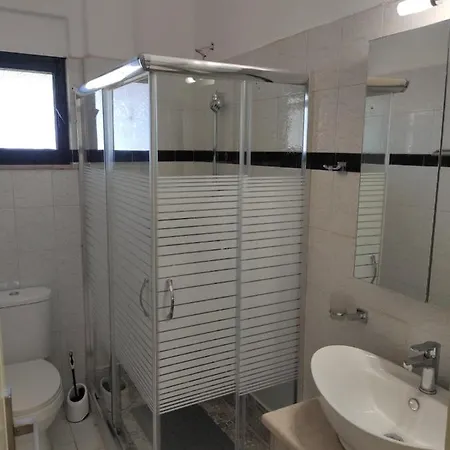 Apartment Filoxenia Petriti (Corfu)